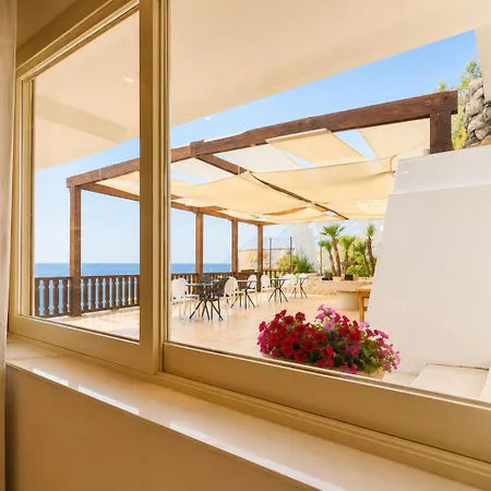 Cliff 3* Aspra