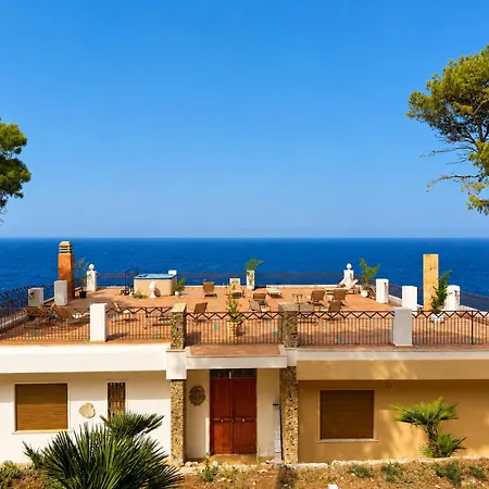Penzion Cliff 3*